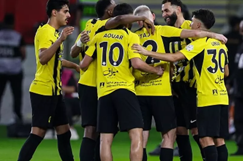 الاتحاد يواجه القادسية في نهائي كأس خادم الحرمين الشريفين: موعد المباراة والقنوات الناقلة