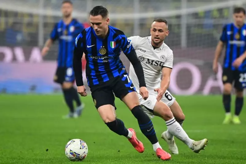 الجمعة الحاسمة: نابولي وإنتر يستعدان للاحتفال بالتتويج بلقب الدوري الإيطالي